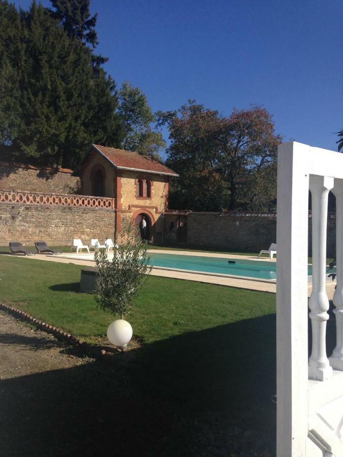 Le Manoir De Benedicte Frühstückspension